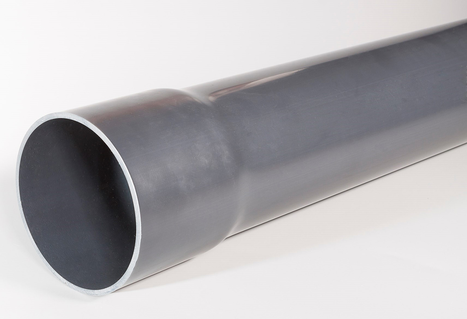 PVC Kabelschutzrohr mit Klebemuffe DN 110/3,2 Länge 6m VE 342 m